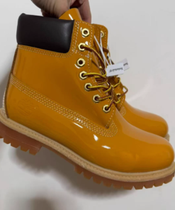 Timberland shiny leather boots