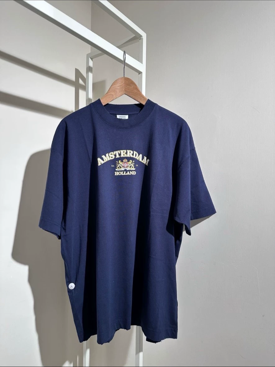 VETEMENTS