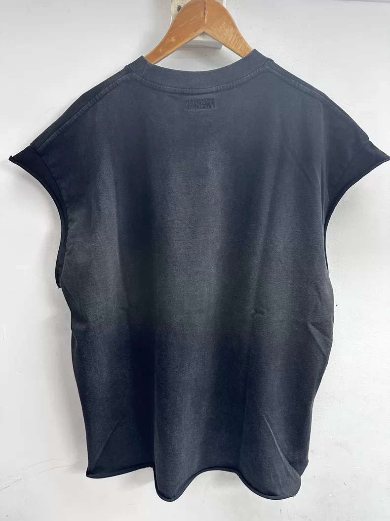 Alternative view of VETEMENTS