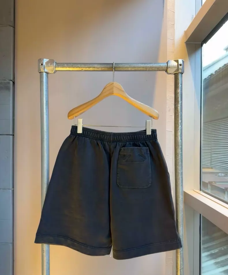 Alternative view of VETEMENTS
