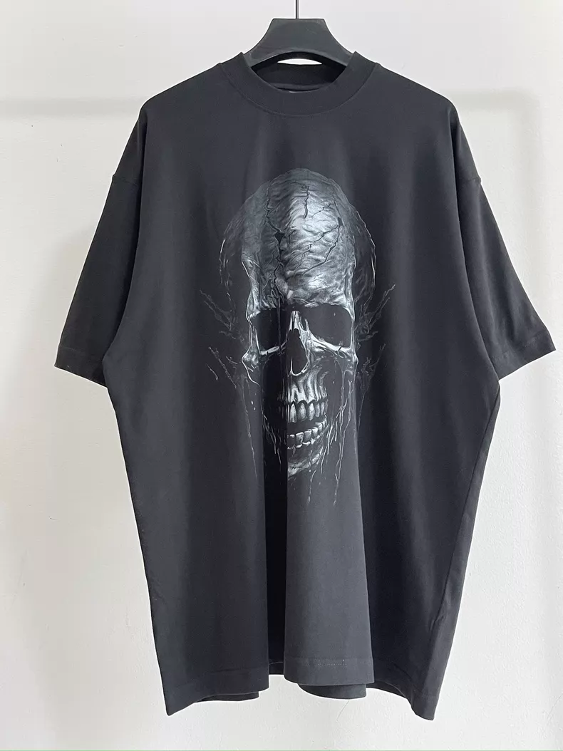 VETEMENTS