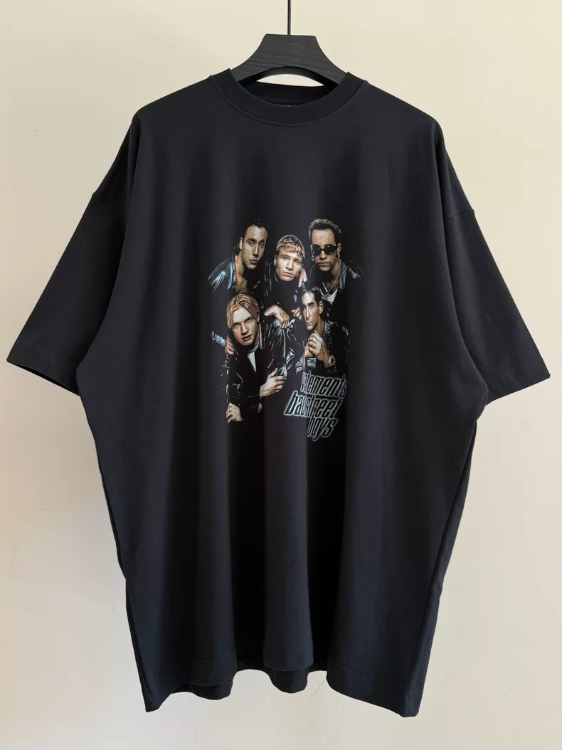VETEMENTS