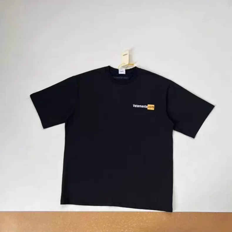 VETEMENTS