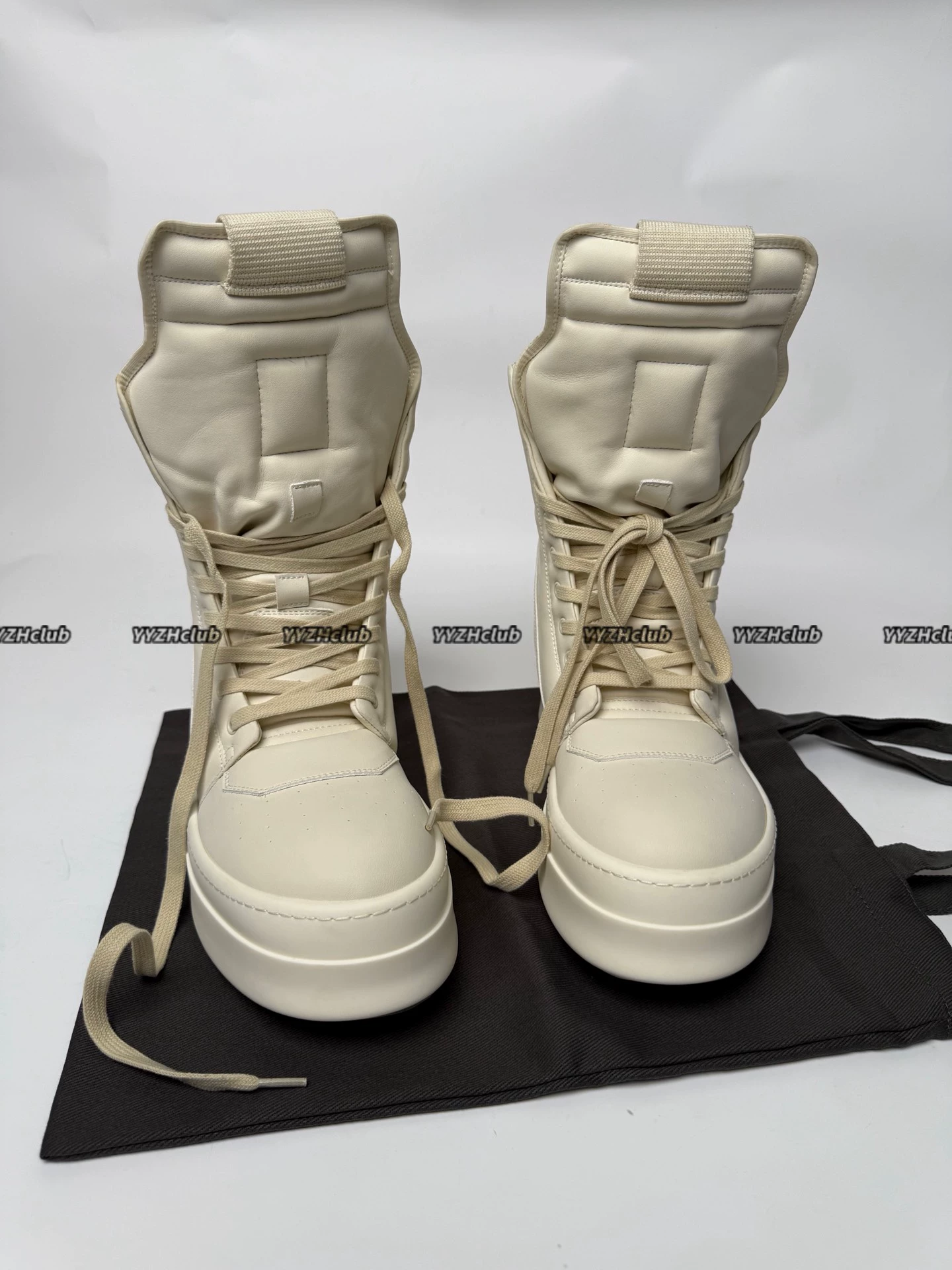 Rick Owens Ro 25Fw Mega Geobask top-grain cowhide, massive 9-hole thick-soled inverted triangle off-white boots