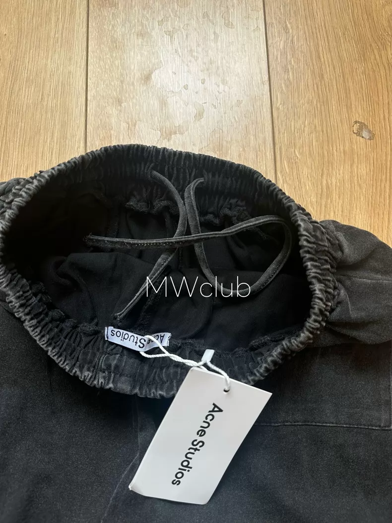 Alternative view of clothing
