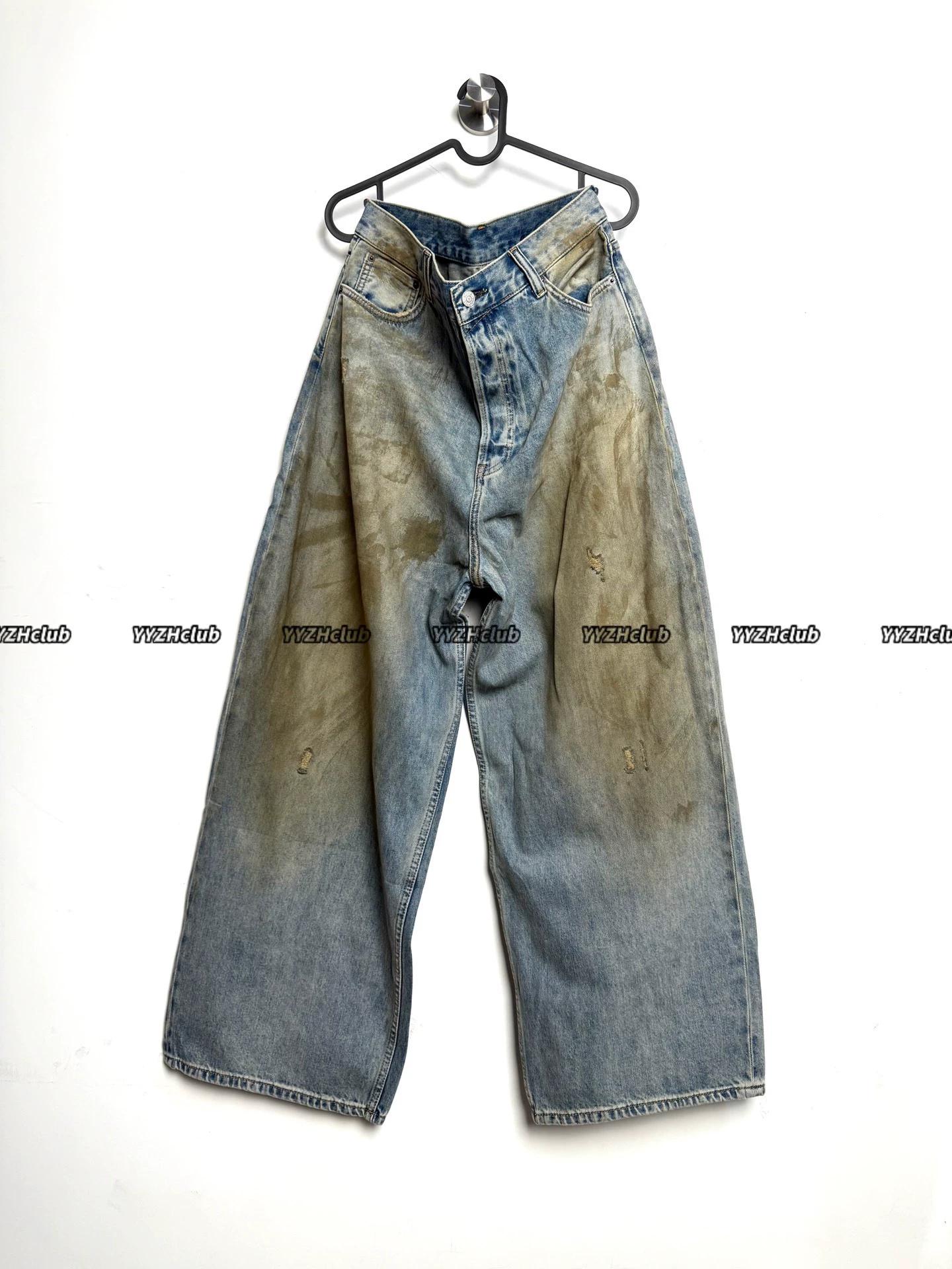 Acne 2023 Distressed, faded, dirty blue mud-dyed denim jeans, ripped and washed loose-fitting Baggy jeans, denim collection