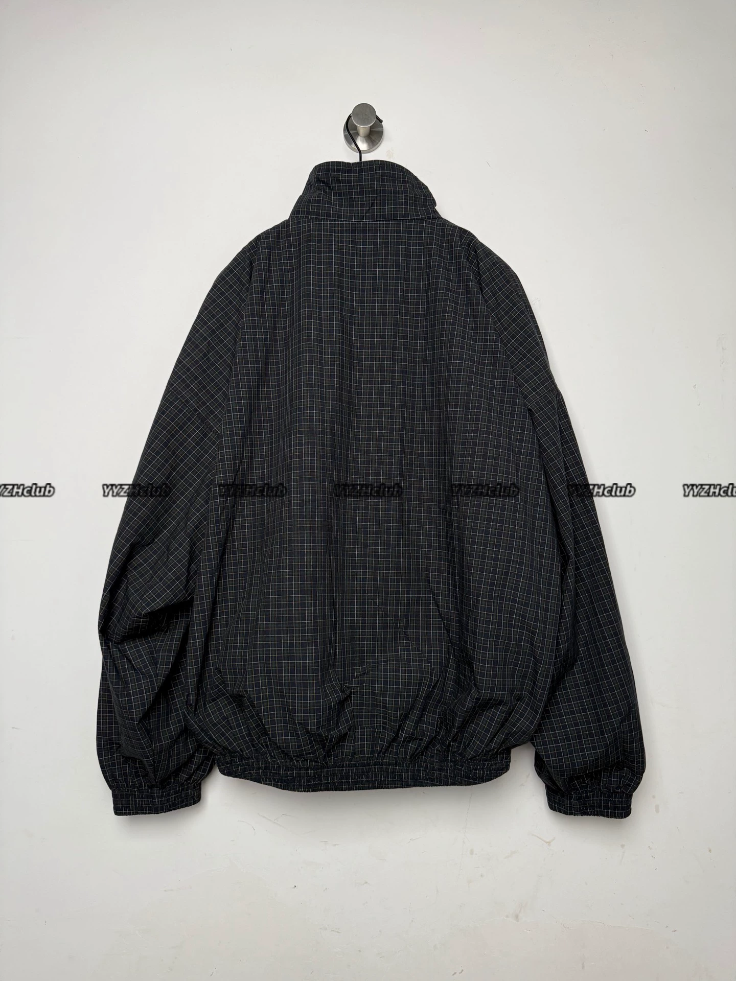 Alternative view of 新Ba ss26 loop sportsicon boxy style loop embroidered dark green plaid zip-up jacket