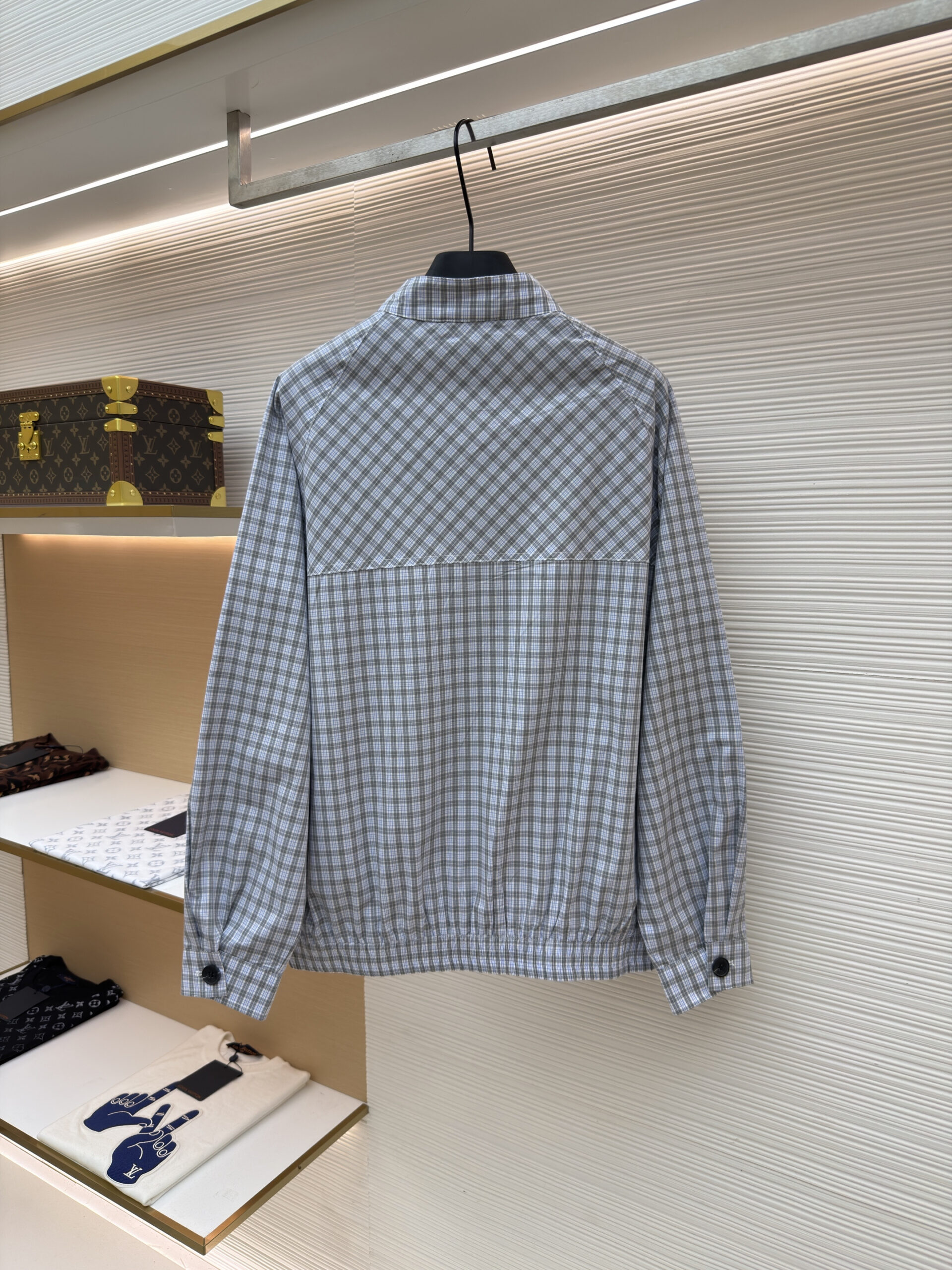 Alternative view of MiuMiu