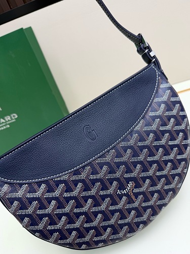 Alternative view of bag