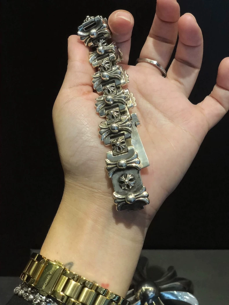 Bracelet